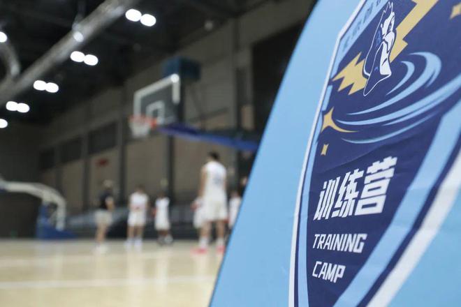 中国篮球协会设立青少年培训营，培养新人